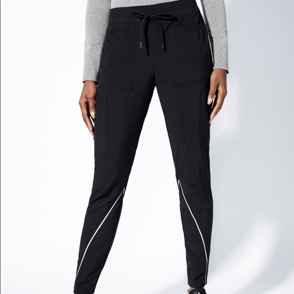 Jaanuu scrub bottoms